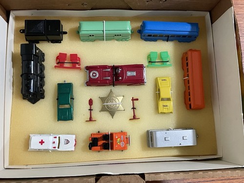Train Collectable Set Made In America by MidgeToy Signed in Original Box - Picture 6 of 8