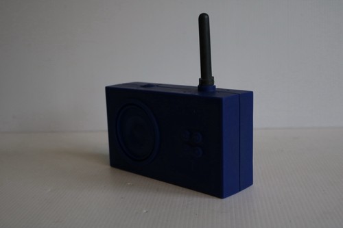 Original 1997 Tykho LA42 rubber radio by Marc Berthier for Lexon Design - Picture 3 of 7