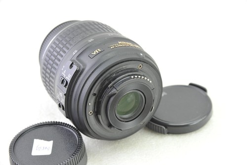 Nikon AF-S Nikkor 18-55mm f/3.5-5.6 G DX VR - Bild 3 von 4