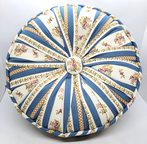 Round Floral Pillow Ribbon Floral Accent Blue Cottagecore Shabby Chic - VINTAGE - 第 1/14 張圖片