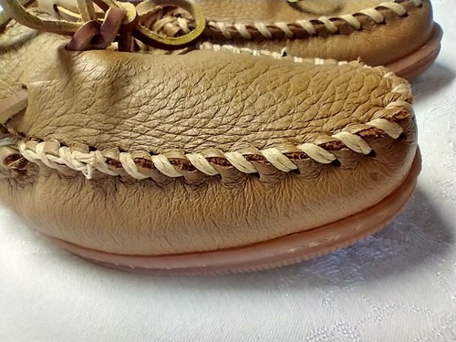 Minnetonka WMN'S 8.5M Laced Moccasins Tan Brown All Leather Upper/Rubber Sole - Picture 6 of 12