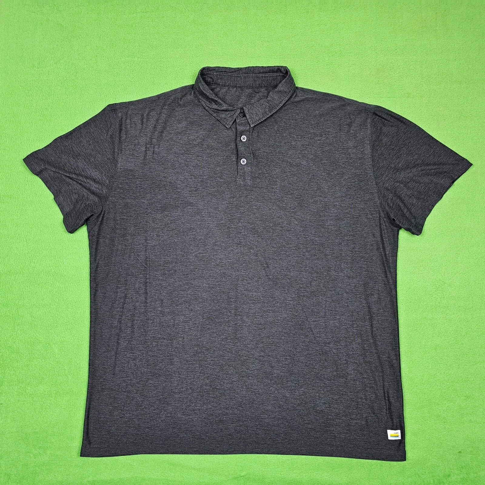 vuori strato tech heather dark golf pickle ball shirt