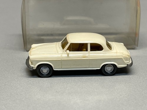 Borgward Isabella Limousine 2-Türer sedan classic car hell Patina Wiking H0 1:87 - Picture 4 of 12