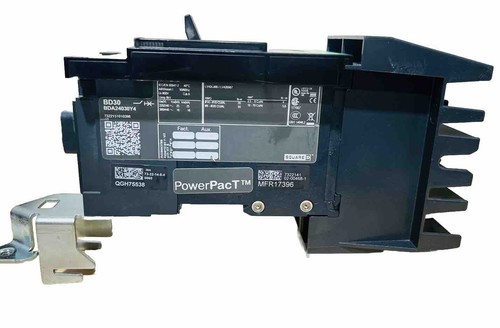 Square D BDA24030Y4 PowerPact 30A Interruttore circuito 2 poli - Foto 3 di 5