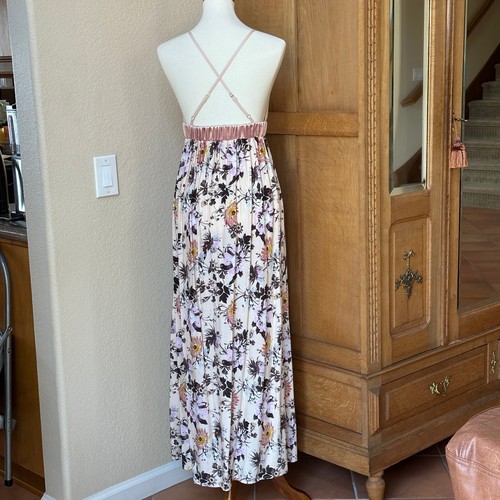 Petite robe maxi soleil fleurie Free Press bretelles spaghetti - Photo 6/11