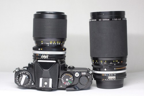 Nikon FE SLR 35mm Film Camera Nikkor 35-105mm F3.5-4.5 35-200mm F3.5-4.5 Lens - Picture 15 of 19