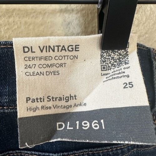 NUEVO DL1961 Pantalones de mezclilla Patti rectos tiro alto vintage tobillo deshilachado dobladillo talla 25 nuevos con etiquetas - Imagen 10 de 12