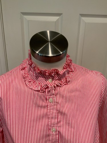 J. Camisa Crew Rosa y Blanco Rayas Abotonada con Cuello y Puños con Volantes, Talla S - Imagen 2 de 6