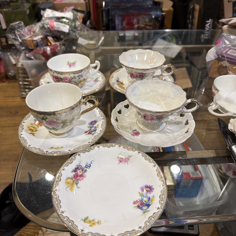 Teacup & Reticulated Saucer Set Roses Iridescent 9 pieces. 