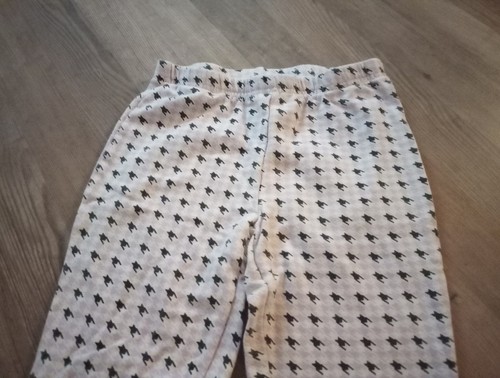 Coole weiche Hose Leggings Freizeithose v. L&D ausgestellte Beine Gr.128/134 Top - Bild 2 von 2