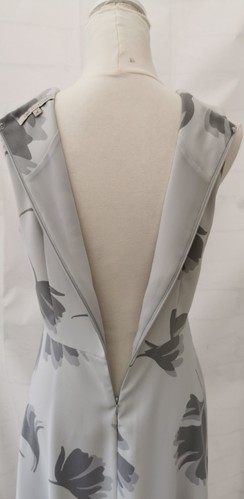 M&S Damen Kleid Größe 10 Grau Mix Ärmellos V-Ausschnitt Gefüttert Mieder Hochzeit Formell - Bild 8 von 16