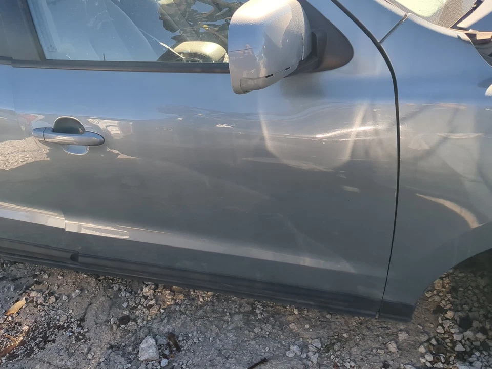 2007-2009 Hyundai Santa Fe Passenger Front Door Oem TJWVM - Image 3 of 3