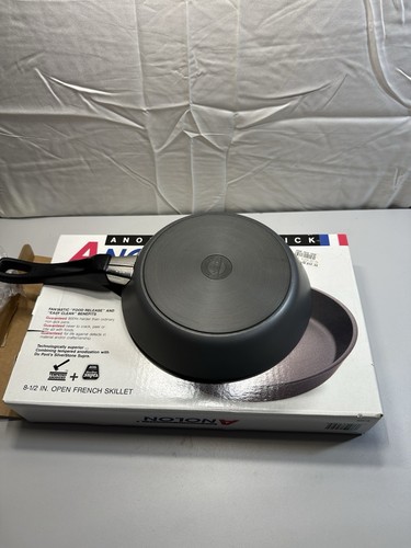 Anolon Anodized Nonstick 8 1/2 Inch French Skillet New - Picture 5 of 10