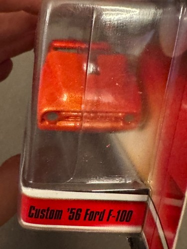 2007 HOT WHEELS ULTRA HOTS RED CUSTOM 56 FORD F-100 NIB CARDED 23/30 M3644 - Picture 4 of 9