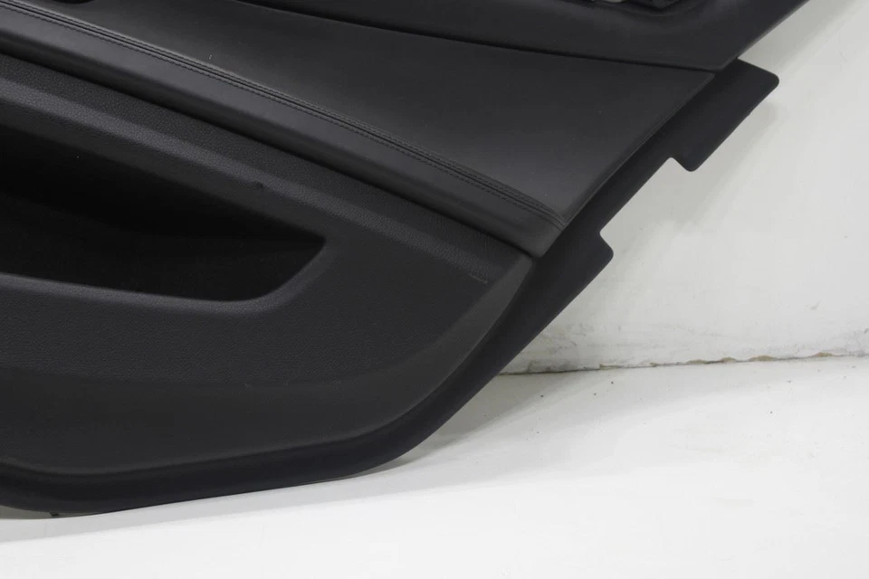 Panel de moldura de puerta de pasajero trasero derecho BMW 750i xDrive 2010-2015 51429161344 OEM Foto 4 de 4