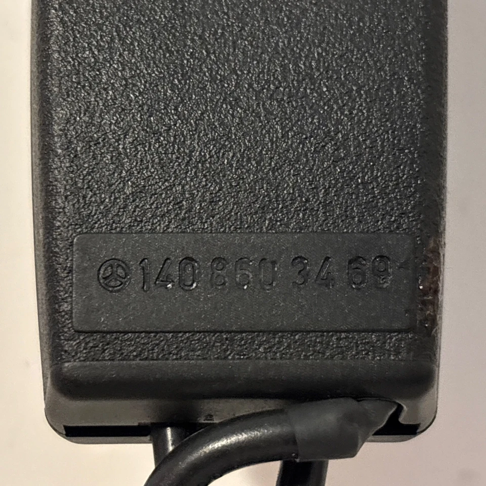 Mercedes - Hebilla del cinturón de seguridad delantero derecho S500 S600 1994-99 W140 - #1408603469 Foto 3 de 4