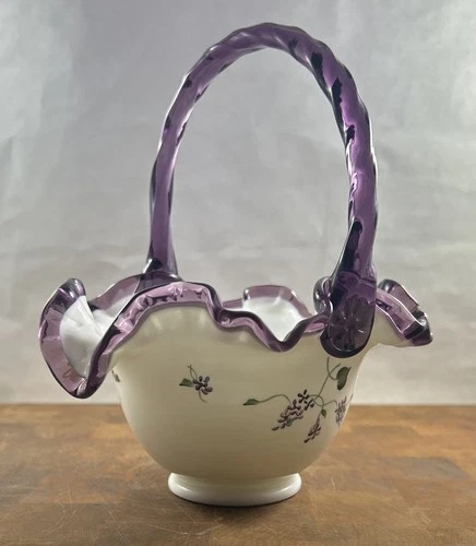 Rare Limited Shelley Fenton Signed 1994 Spanish Lace Amethyst Plum Crest Basket