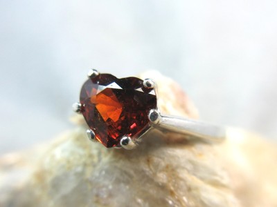 SPESSARTITE GRANAT - echter aufregender roter herzförmiger Ring 0,925 Sterlingsilber