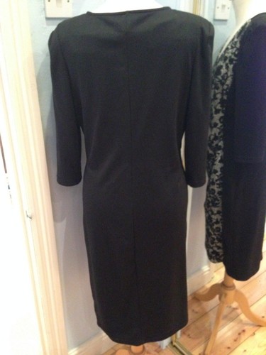 Elegant BLACK + WHITE LACE Dress SizE 16  DESIGNER JULIA BRAND NEW WITH TAGS  - Picture 3 of 3