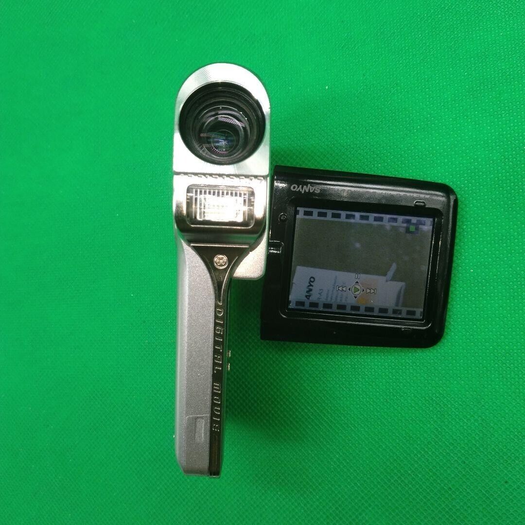 SANYO Xacti DMX-C5 Compact Digital Camera Japan Import SANYO Xacti DMX-C5 Compact Digital Camera Japan Import