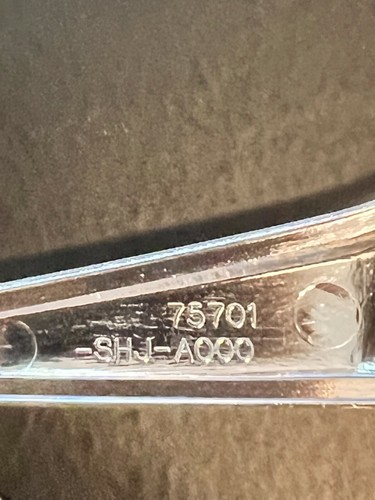 BAÚL EMBLEMA LOGO GENUINO TRASERO HONDA CIVIC 75700-SHJ-A000 - Imagen 3 de 4