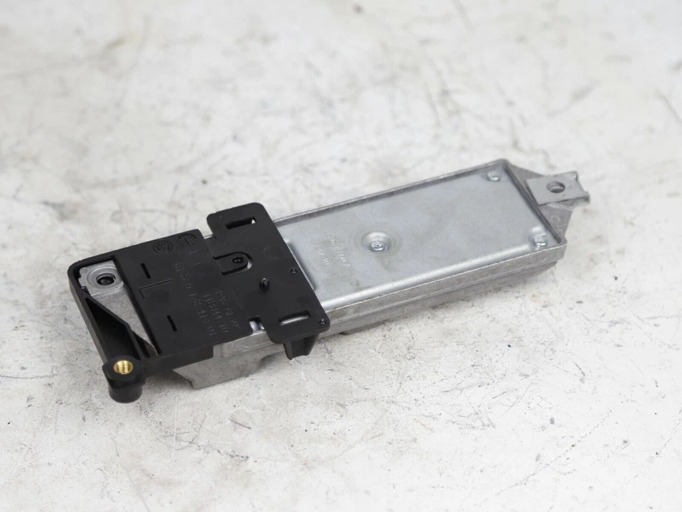 Модуль ремня безопасности BMW 2009-2012 750Li xDrive от оригинального производителя 9214239-01 прямой блок - Изображение 2 из 3