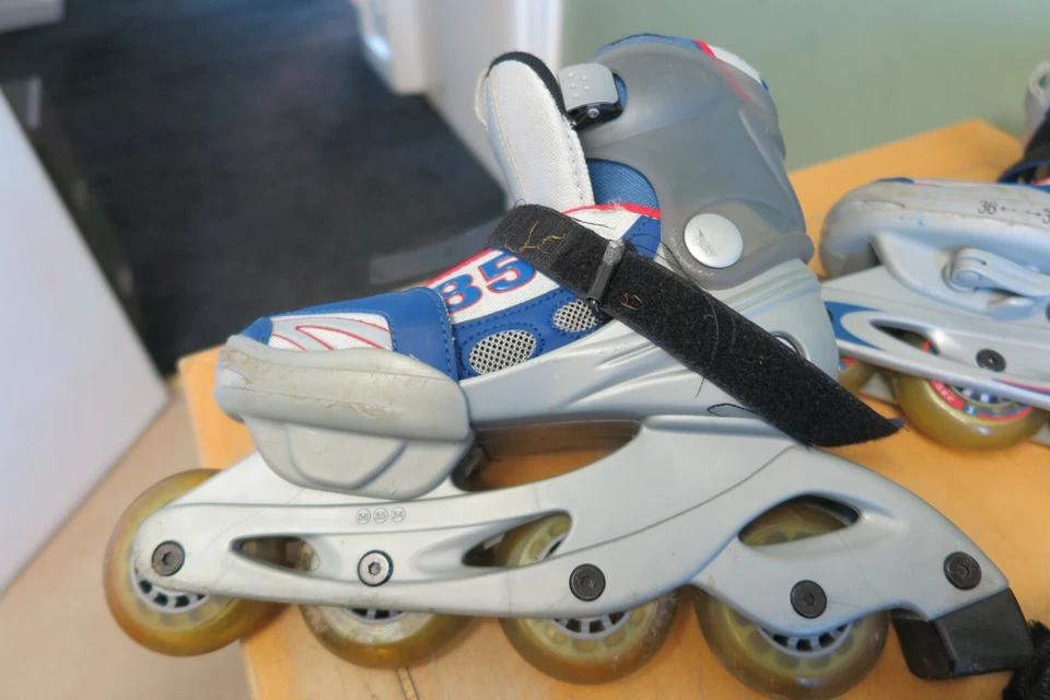 HY SKATES - JUNIOR INLINE ROLLSCHUHE VERSTELLBAR GR 34-36 + EXTRAS ANSEHEN - Bild 2 von 4