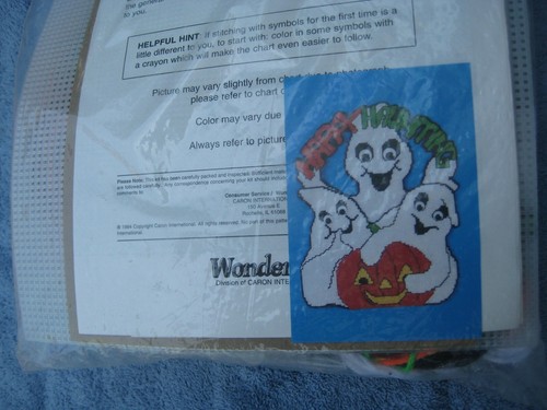Colgante de pared Caron Wondert Ghost ""Happy Hunting"" #W94-101 - Imagen 3 de 4
