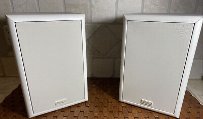 EUC White Henry Kloss Model Seventeen bookshelf speakers