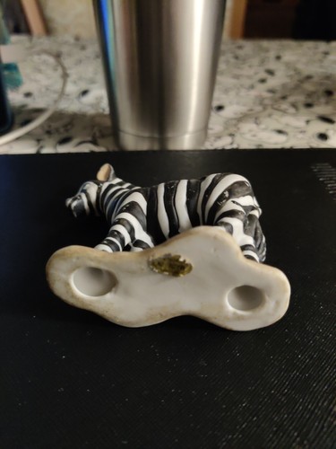 vintage zebra figurine - Picture 5 of 5