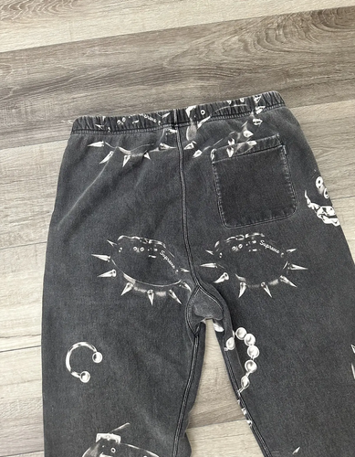 Pantalones deportivos Supreme con cuello tachonado negros FW20 medianos M - Imagen 5 de 7