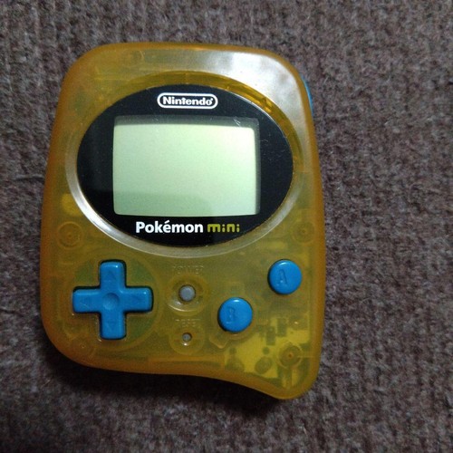 Nintendo Pokemon Mini Konsole Upa Blau mit Game Party Mini Set Getestet - Bild 2 von 6