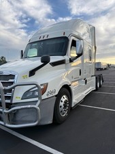 2019 Freightliner Cascada 