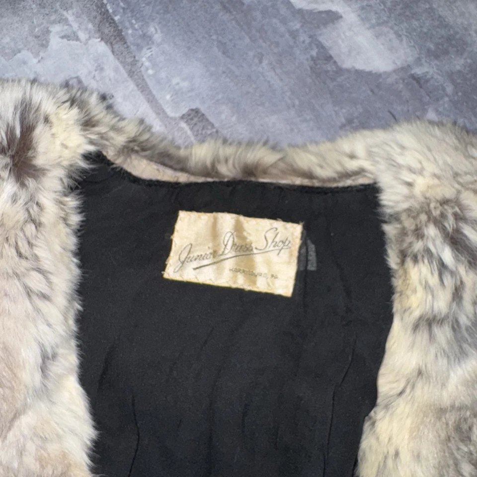 Cárdigan suéter vintage años 50 negro cachemir glamuroso cuello de piel gris talla mediana Foto 4 de 4