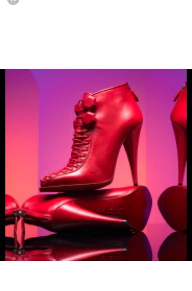 Botines rojos Givenchy de cuero con cordones Foto 4 de 4