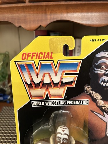 Kamala HASBRO 1993 yellow back WWF FIGURE MOC Good Shape - Picture 2 of 19