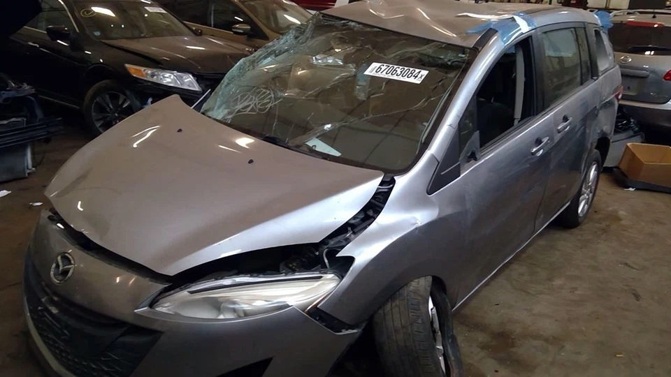 Pinza trasera derecha pasajero se adapta 08-10 12-17 MAZDA 5 6348674 Foto 2 de 4