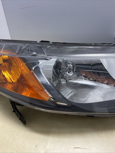 2006 2011 HONDA CIVIC RIGHT SIDE HALOGEN HEADLIGHT - Picture 3 of 19