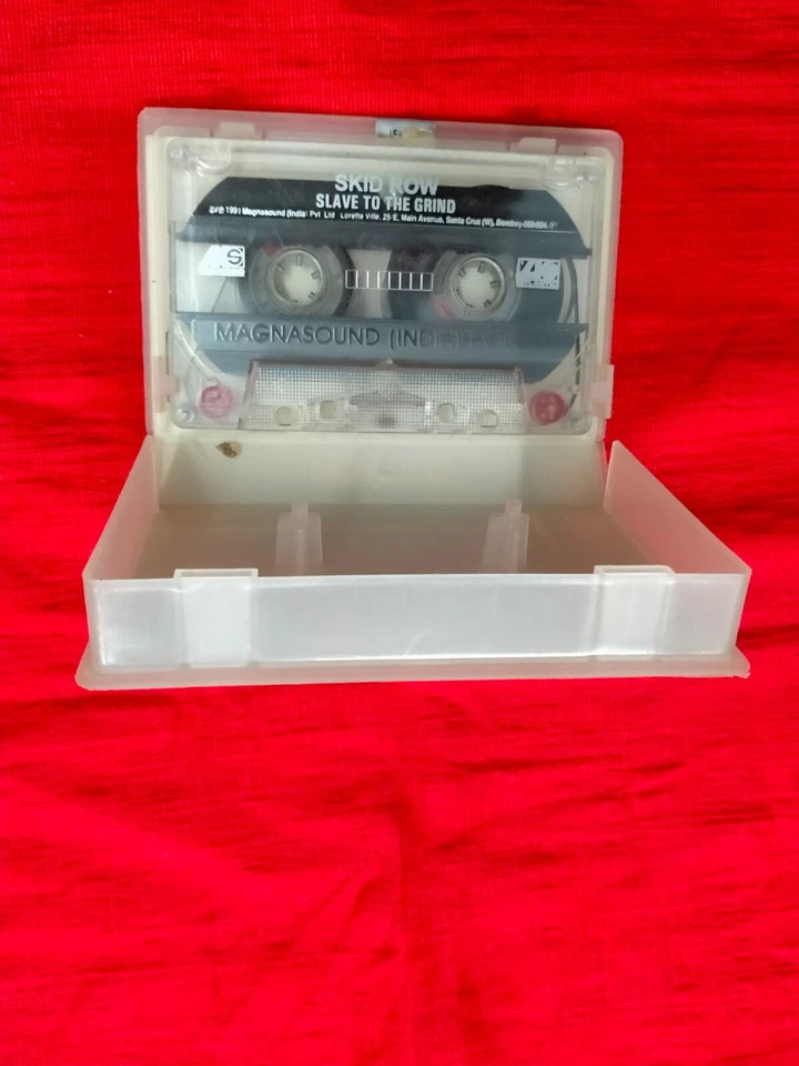 Skid Row Slave To The Grind RARE orig Cassette tape INDIA indian Clamshell 1995 - Image 4 of 4