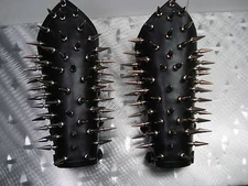 LEATHER SPIKE GAUNTLET. BLACK METAL ....(MDLG0190)..... LIFELOVER