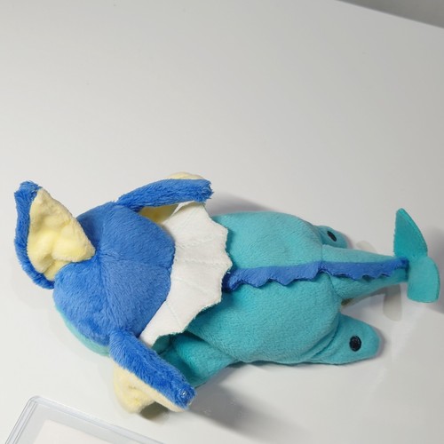 [NEU] Pokemon Center Limited Vaporeon Sleep Kuttari Plüschpuppe 15 cm [mit Etikett] - Bild 5 von 6