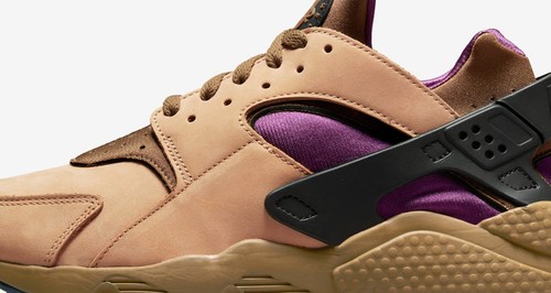 NIKE AIR HUARACHE LE: PRALINE & SCHWARZ: DH8143 201: UK 9 EUR 42 - Bild 10 von 24