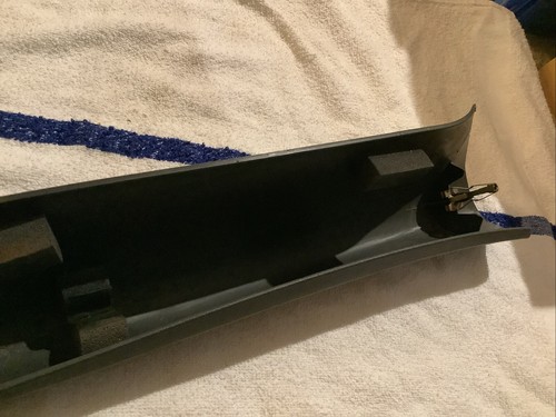 1999-2006 Chevrolet Silverado LH Front Roof A Pillar Trim Molding #15130694 - Picture 12 of 15