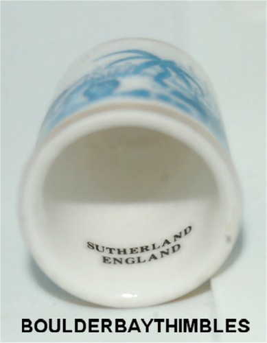 SUTHERLAND CHINA from set of 24 BLUE & WHITE THIMBLES 'Hibachi in Forest' 1998 - Picture 7 of 7