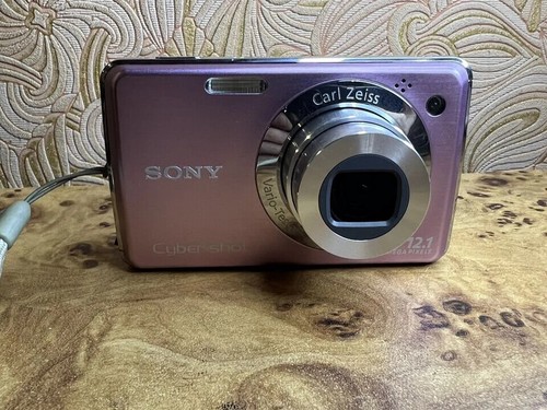 Sony Cyber-Shot DSC-W210 12.1MP CCD Vintage Digital Camera - 90% new-Pink - Picture 4 of 8