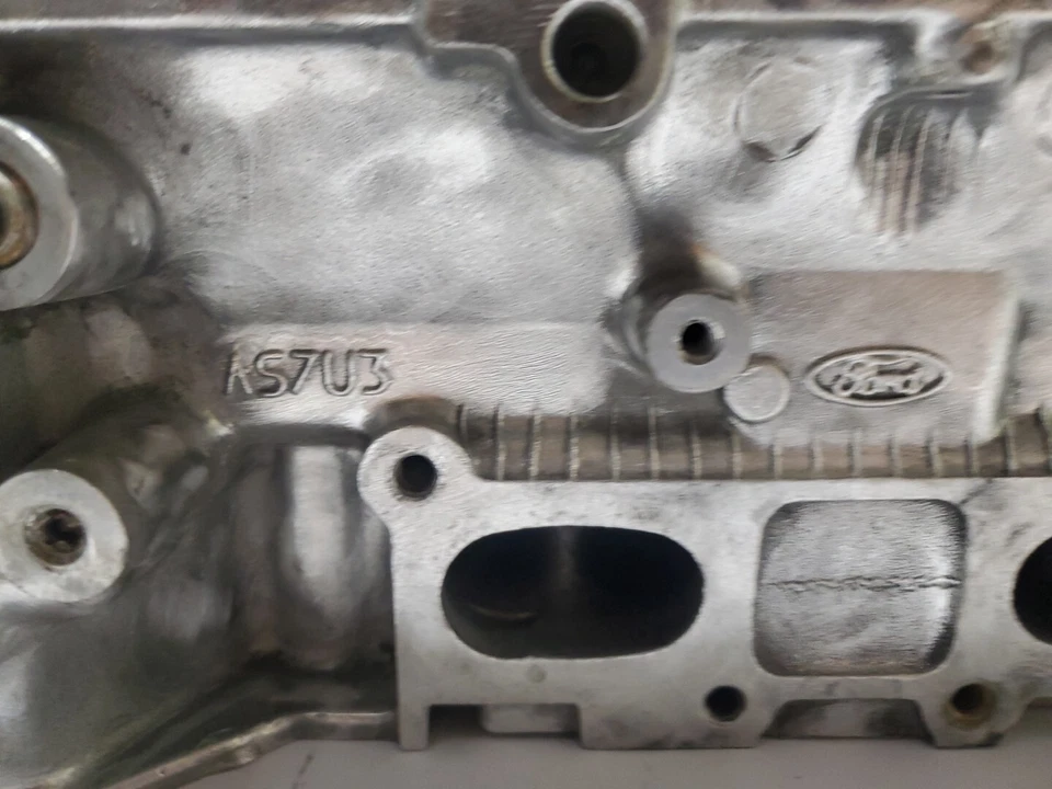 Left Cylinder Head For 01-03 Ford Escape 3.0 YL8E6C064BB — 第 3/4 张图片
