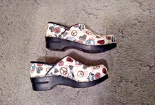 Sanita Clogs Nurse Mules Peace Heart Rose Shoes Comfort Painted Tattoo Danish 39