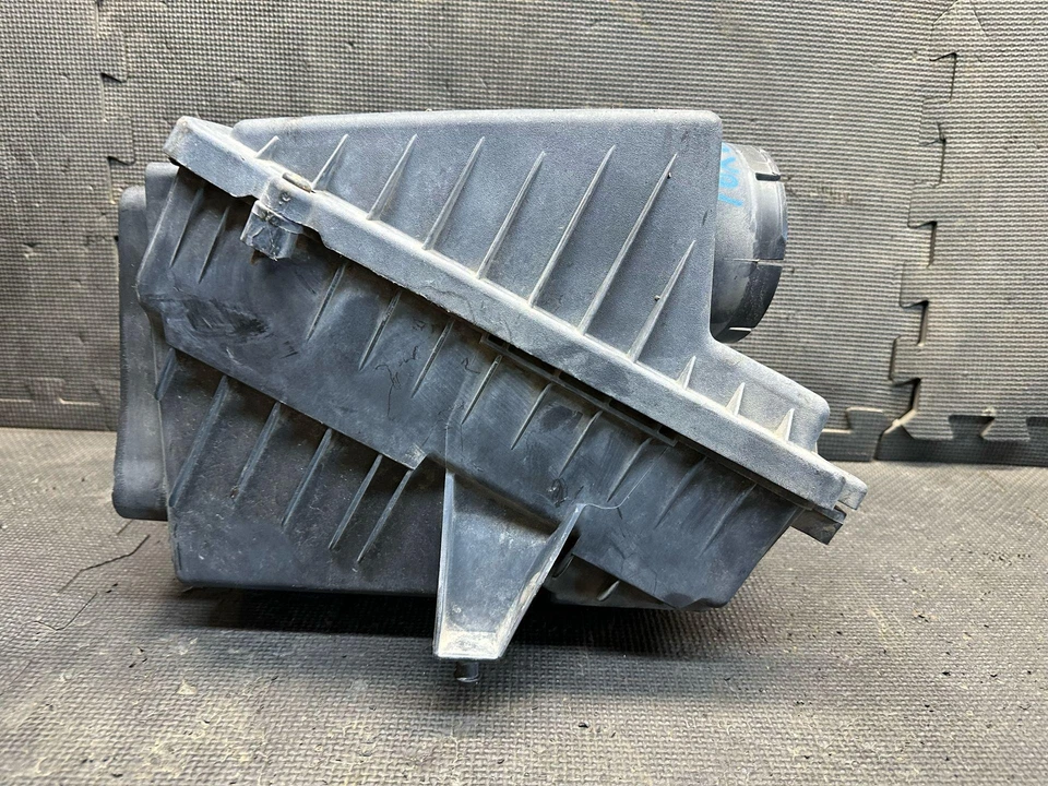 GMC Yukon XL 1500 5,3 L caja purificadora de aire 2007 2008 OEM Foto 2 de 4