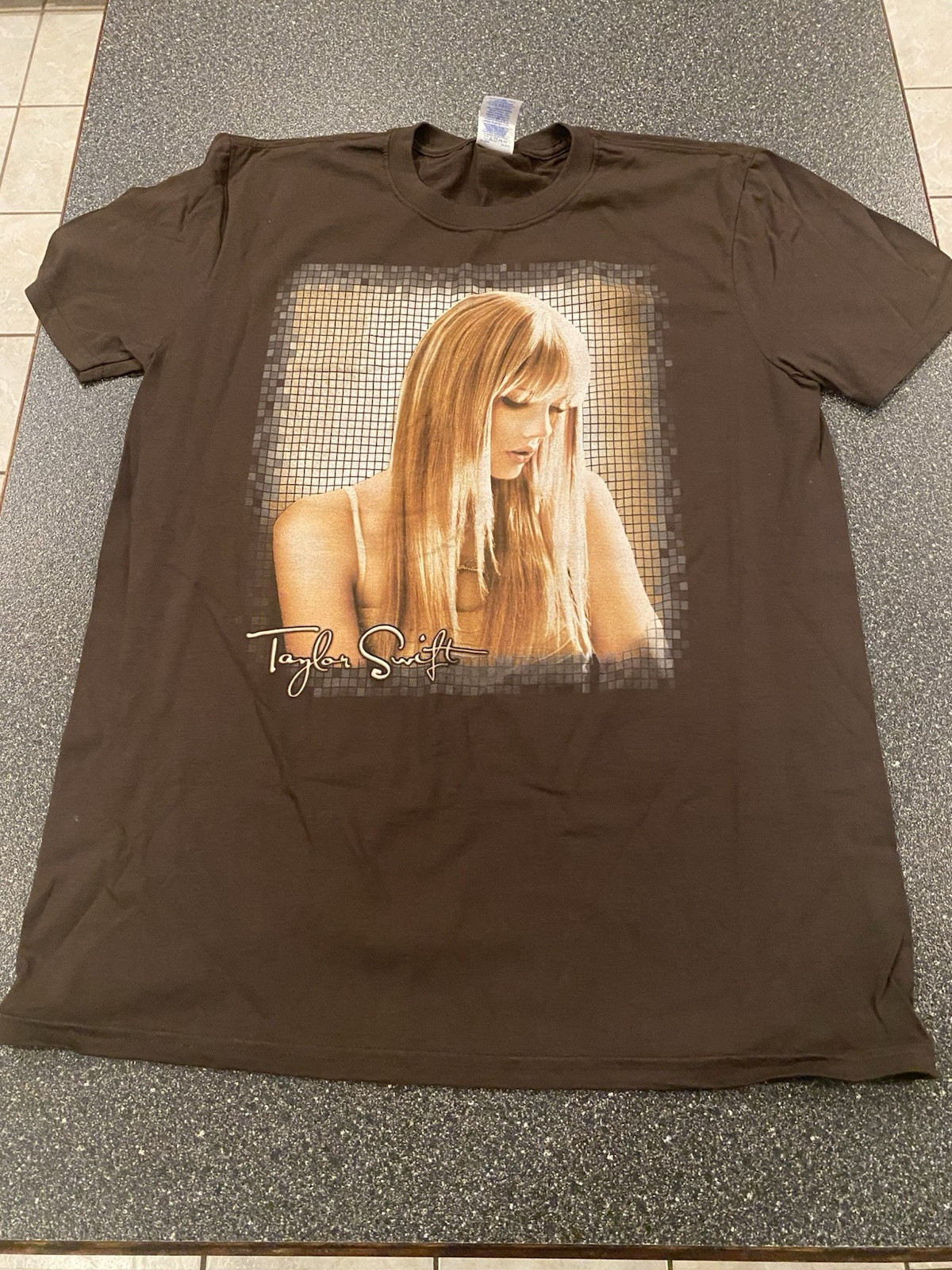 Taylor Swift 2010 Speak Now Concert Tour T-Shirt Rare Vintage M