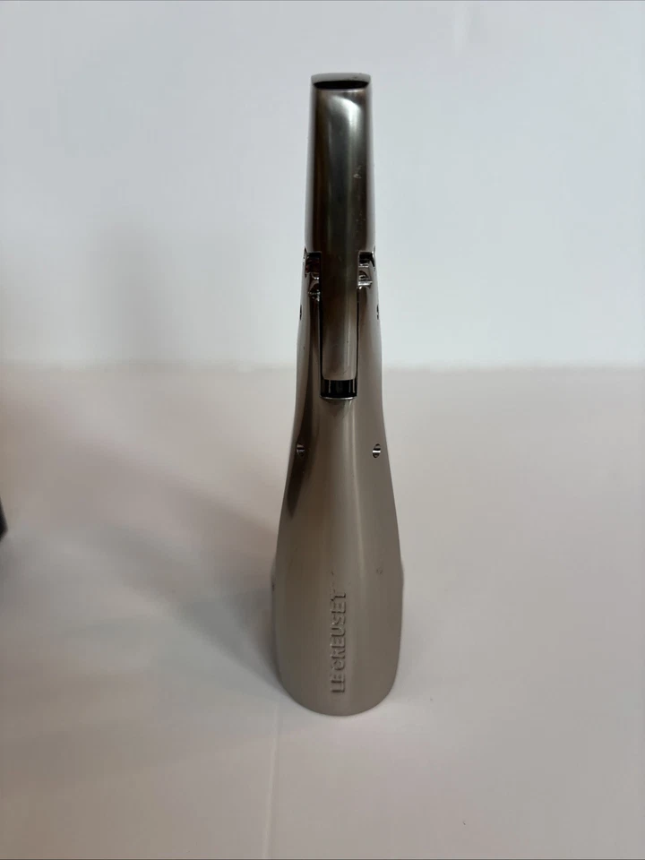 LE CREUSET Wine Bottle Opener Screwpull Excellent Condition With Box - Image 4 of 4